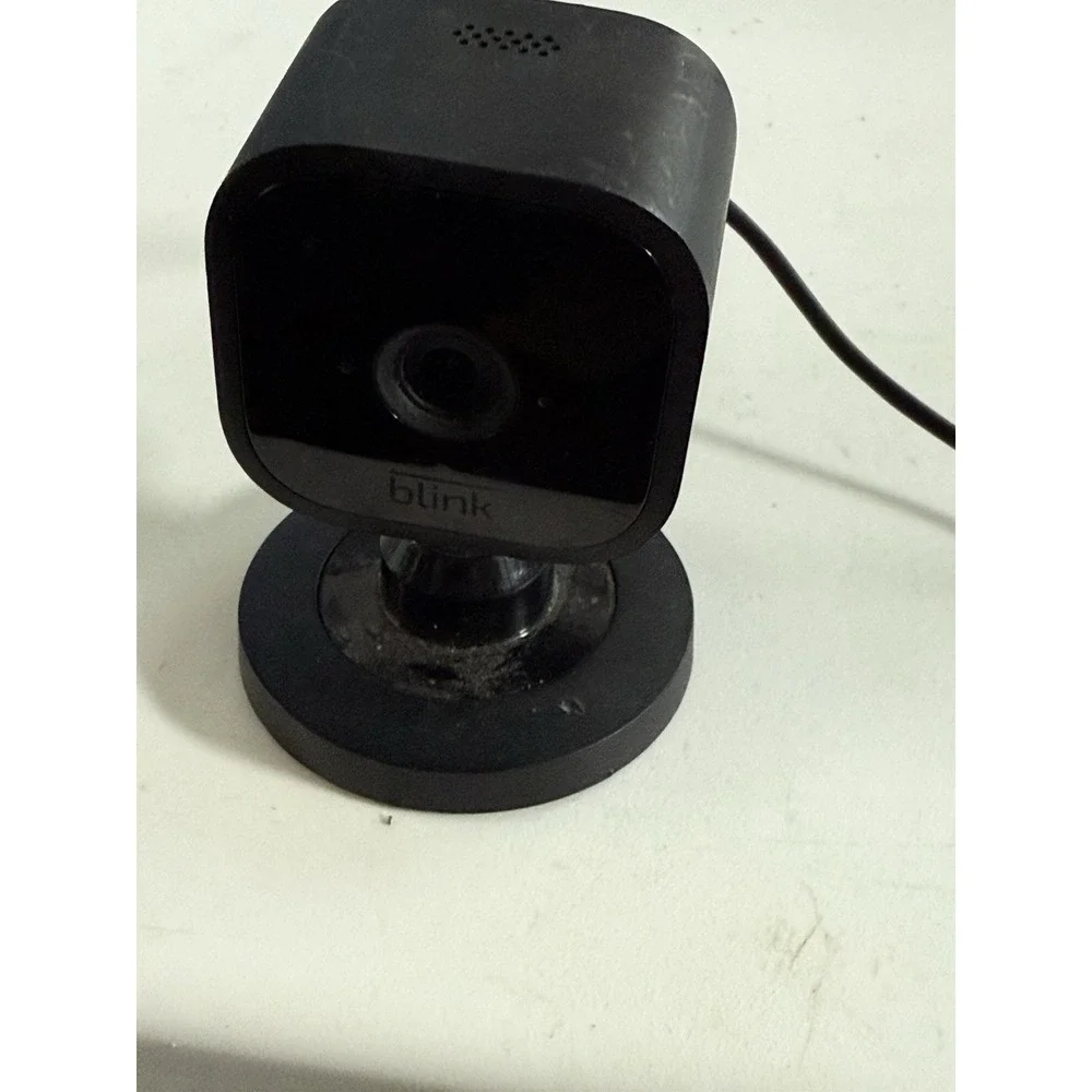 Blink - Mini Indoor 1080p Wireless Security Camera - Black